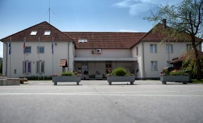 Stavba, v kateri se nahaja enota Mariborske knjižnice, Knjižnica Bistrica ob Dravi