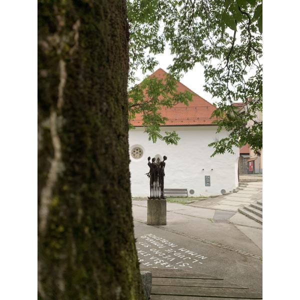 Mariborska sinagoga leta 2024. Foto: Borut Ambrožič. Vir: Domoznanska zbirka Mariborske knjižnice