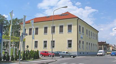 Zgradba, v kateri se nahaja enota Mariborske knjižnice, Knjižnica Tezno
